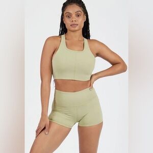 Alamae Apparell Talla  Padded Sports Bra Size Small in Sage Green